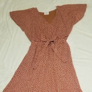 Polka dot dress, size medium